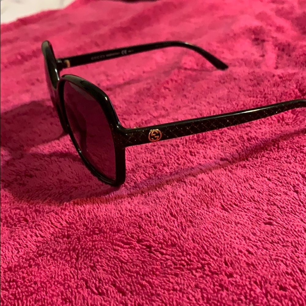 Authentic Gucci sunglasses- shiny black with gold